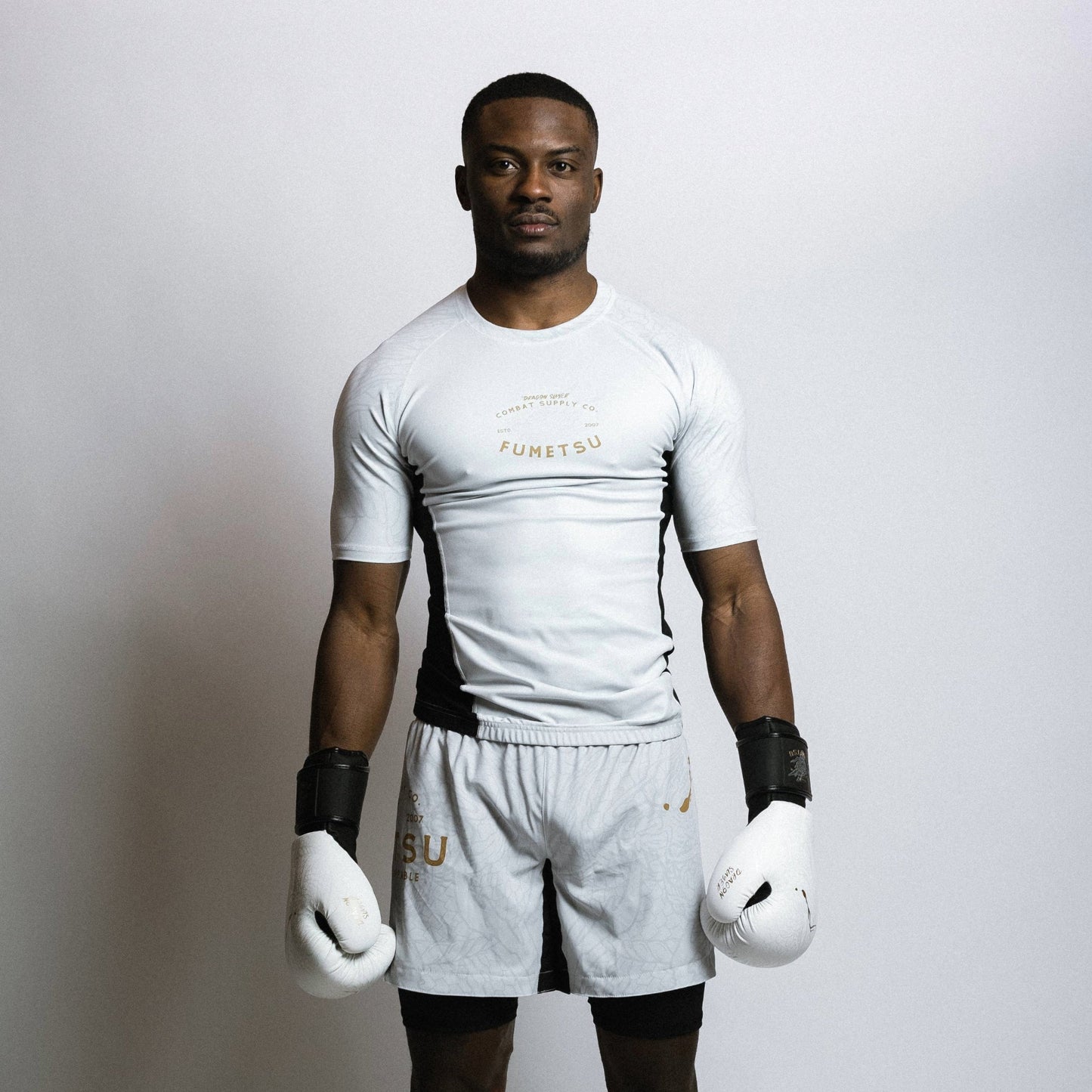 Fumetsu Dragon Slayer Short Sleeve Rash Guard White/Black/Gold