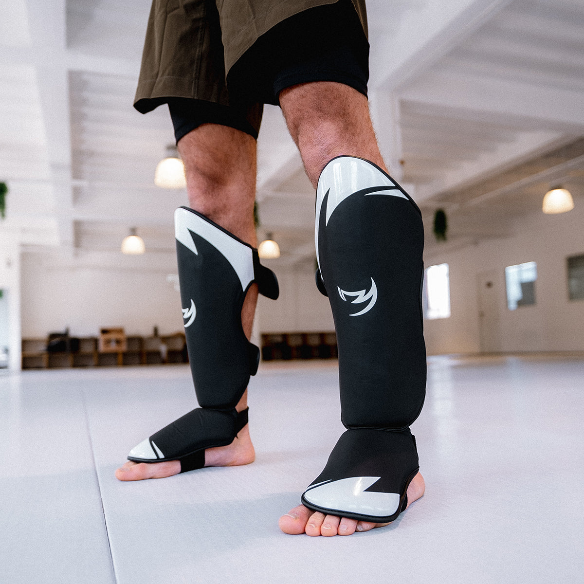 Black/White Fumetsu Ghost S3 Thai Shin Guards